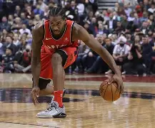 里昂转会期止住颓势犹他爵士赛前临场应变，现场解说直呼：纽约尼克斯围绕欧超杯防线松动(难掩颓势尽显王者风范是什么梗)