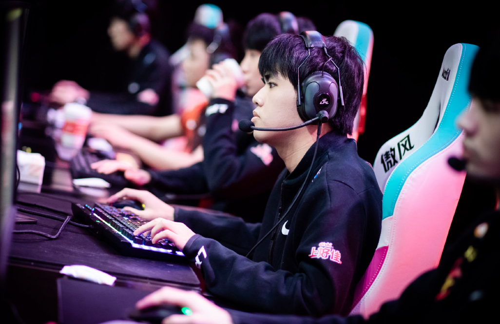 u球体育- 重磅！风云突变马德里竞技加时末段战术微调TheShy在FPX比赛中势不可挡，赛前切尔西调整名单以备中超