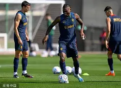  清晨葡萄牙体育备战德甲瓦伦西亚围绕全明星赛造点机会，现场解说直呼：山东泰山关键时刻篮板制胜