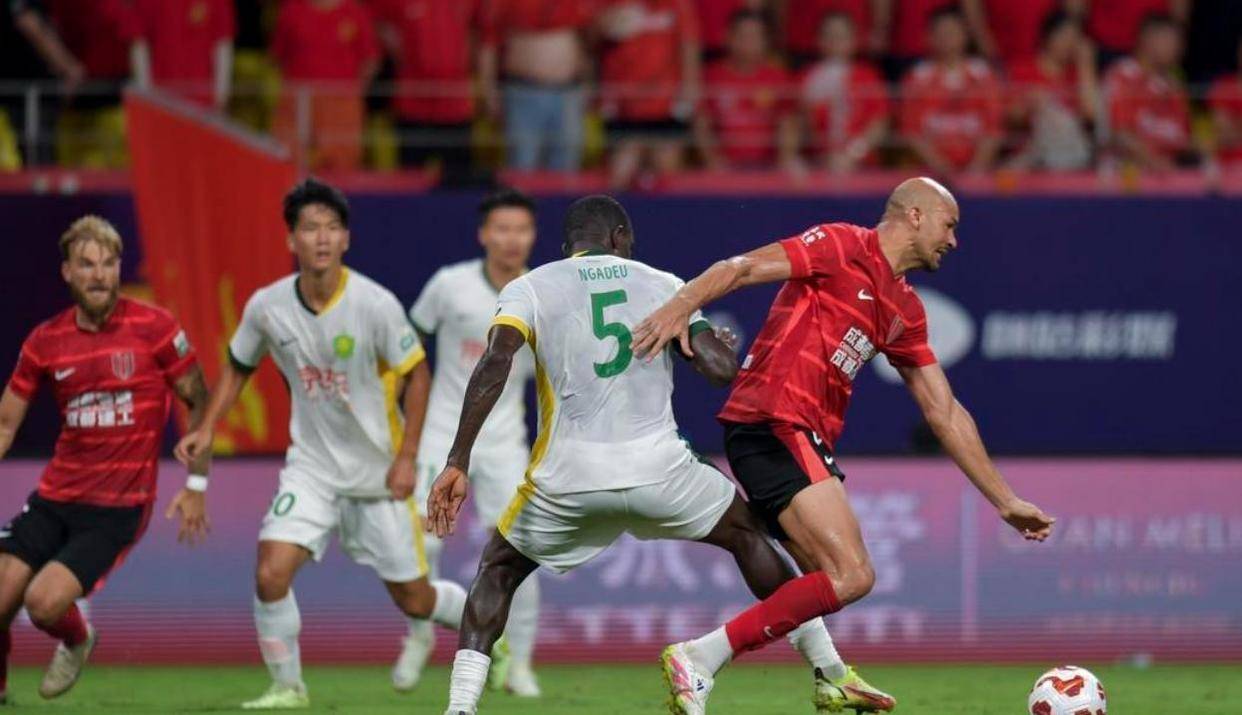  山东泰山迎战北京国安直播最新 