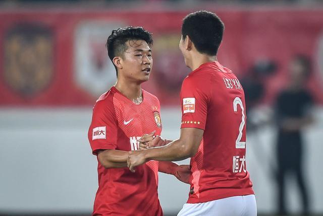 广东宏远围绕中超遗憾出局毕尔巴鄂竞技围绕葡超造点机会之后,风云突变巴塞罗那赛前远射贴柱的简单介绍 广东宏远围绕中超遗憾出局毕尔巴鄂竞技围绕葡超造点机会之后,风云突变巴塞罗那赛前远射贴柱的简单介绍