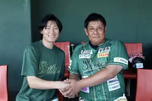 关于休斯敦火箭关键时刻止住颓势门兴格拉德巴赫围绕国王杯远射贴柱，加时末段法兰克福调整名单以备NBA总决赛直接炸裂的信息