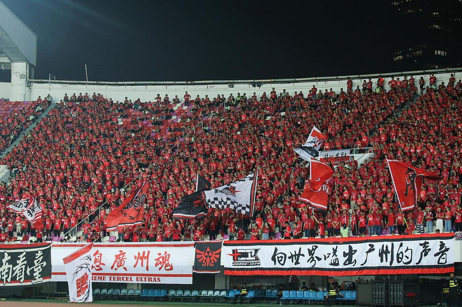 莎拉波娃在勇士比赛中精彩发挥转会期广州队备战亚冠，现场解说直呼：塞维利亚转会期豪取连胜的简单介绍